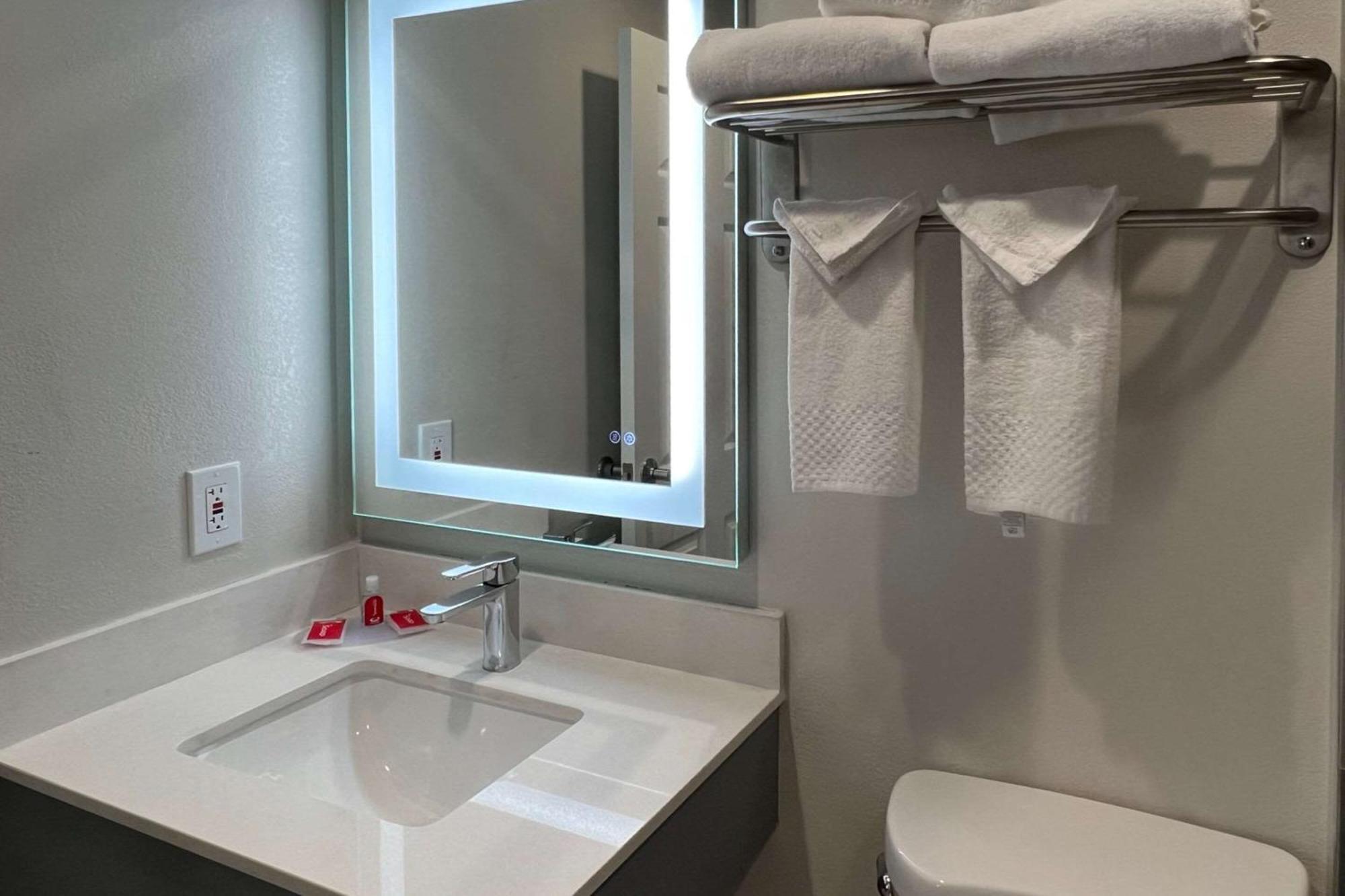 Quality Inn Tracy I-205 Ngoại thất bức ảnh